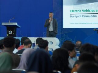 Dari Kampus Institut Teknologi Bandung, CEO BYD Haka Auto Indonesia Tegaskan EV Kunci Pangkas Impor BBM Nasional