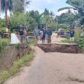 Jembatan Penghubung di Tapango Amblas, Akses Tiga Kecamatan Lumpuh