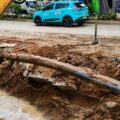 Pemasangan U-Ditch di Jalan Aroepala, Distribusi Air Dua Perumahan Terdampak Sementara