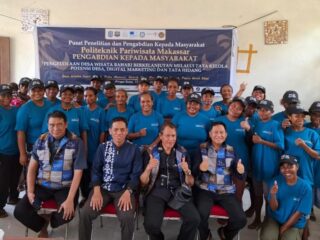 Poltekpar Makassar Berdayakan Ibu-Ibu Kampung Sawundarek Raja Ampat Lewat Program Pariwisata Berkelanjutan