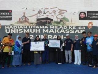 Milad Ke-63 Unismuh Makassar Berkah, Dua Peserta Diguyur Hadiah Umrah