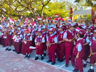 Ratusan Calon Siswa Ditolak Masuk SDN 066 Pekkabata, Sekolah Kekurangan Ruang Kelas