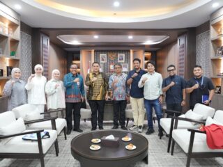 Munafri: Penataan PKL Disertai Relokasi, Permodalan, dan Pendampingan Usaha Lewat KUR