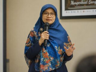 Ketika Algoritma Masuk Ruang Redaksi: Apa yang Berubah dari Kerja Jurnalis di Makassar?