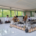 Bupati Polman Samsul Mahmud Ziarah ke Makam Ulama To Salama di Pulau Salama